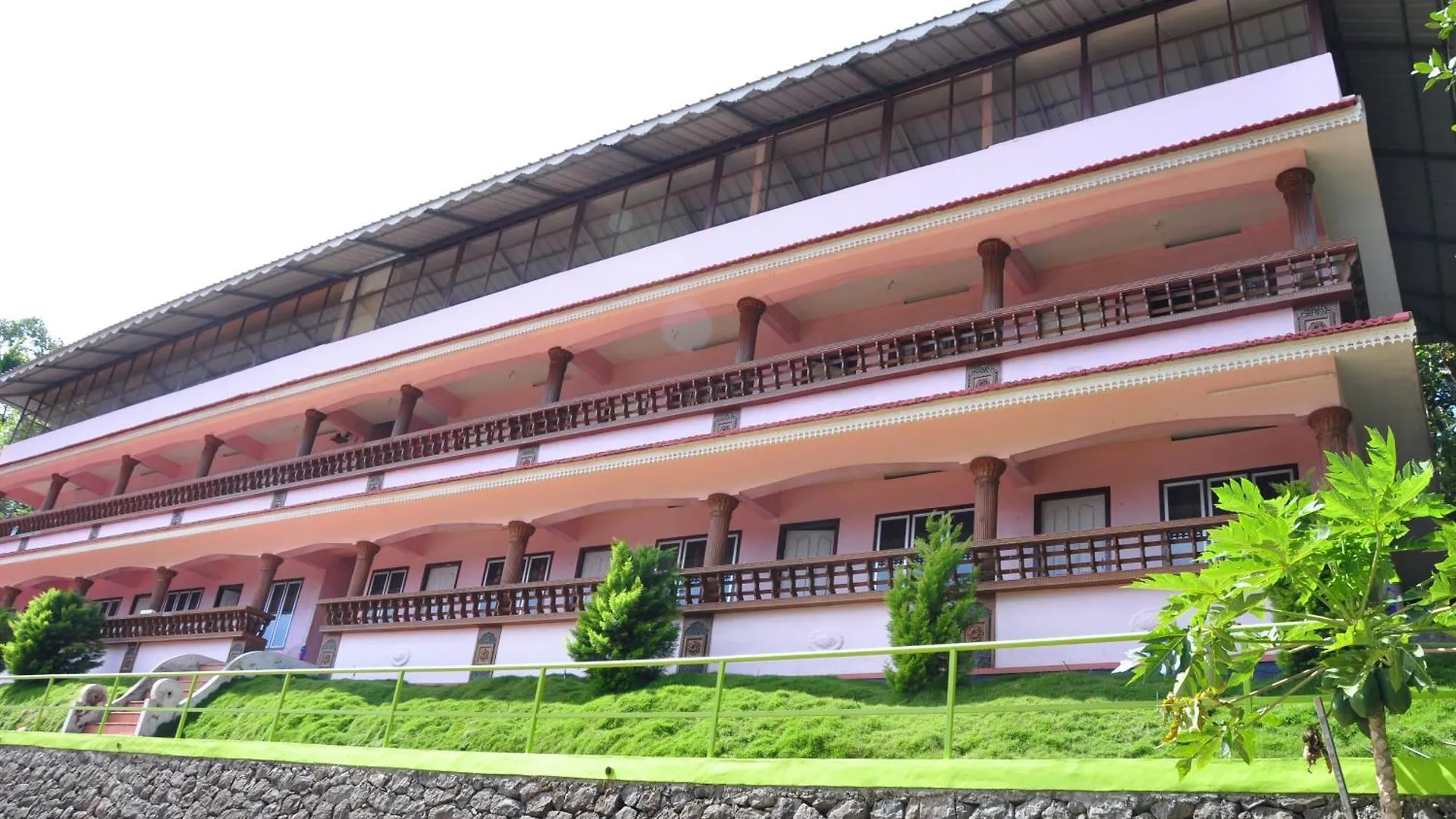 Ashramam Health Resort Kattappana